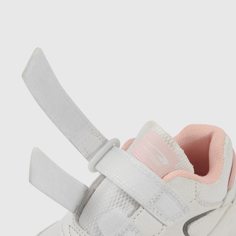 Zapatilla deportiva blanca y rosada para niña caminante
