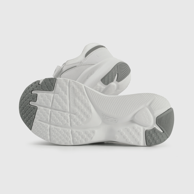Zapatillas deportivas blancas para niños activos y cómodos