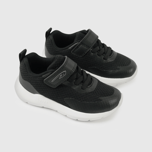Zapatillas negras para niños, comodidad y estilo