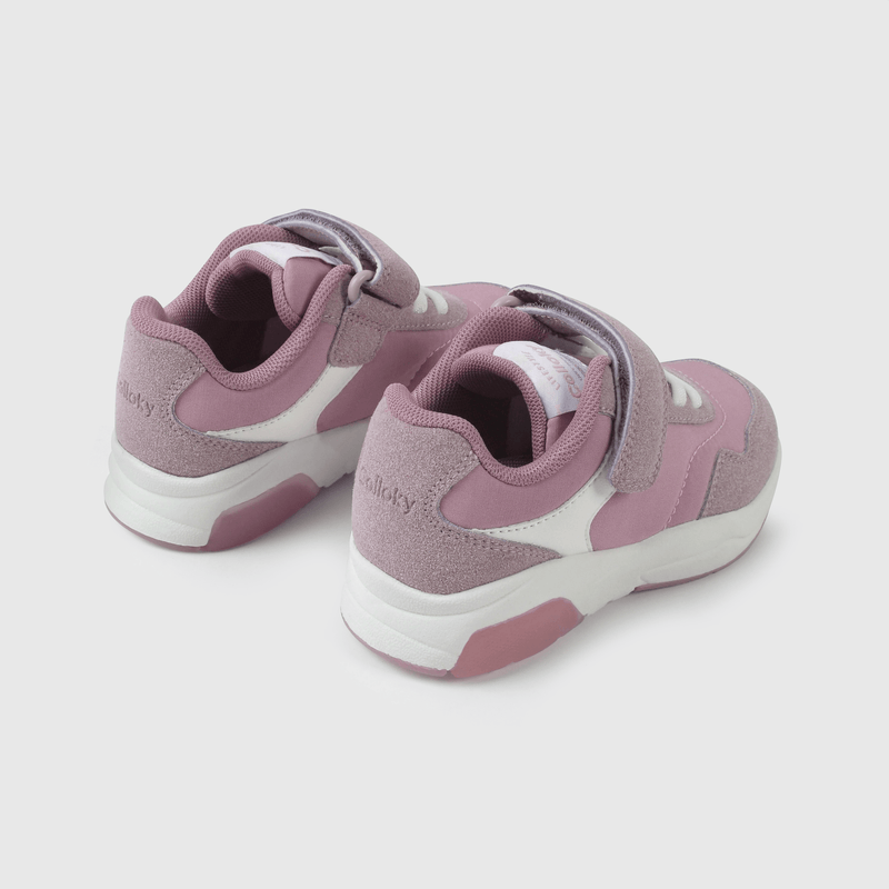 Zapatilla Morada con Luces de Niña