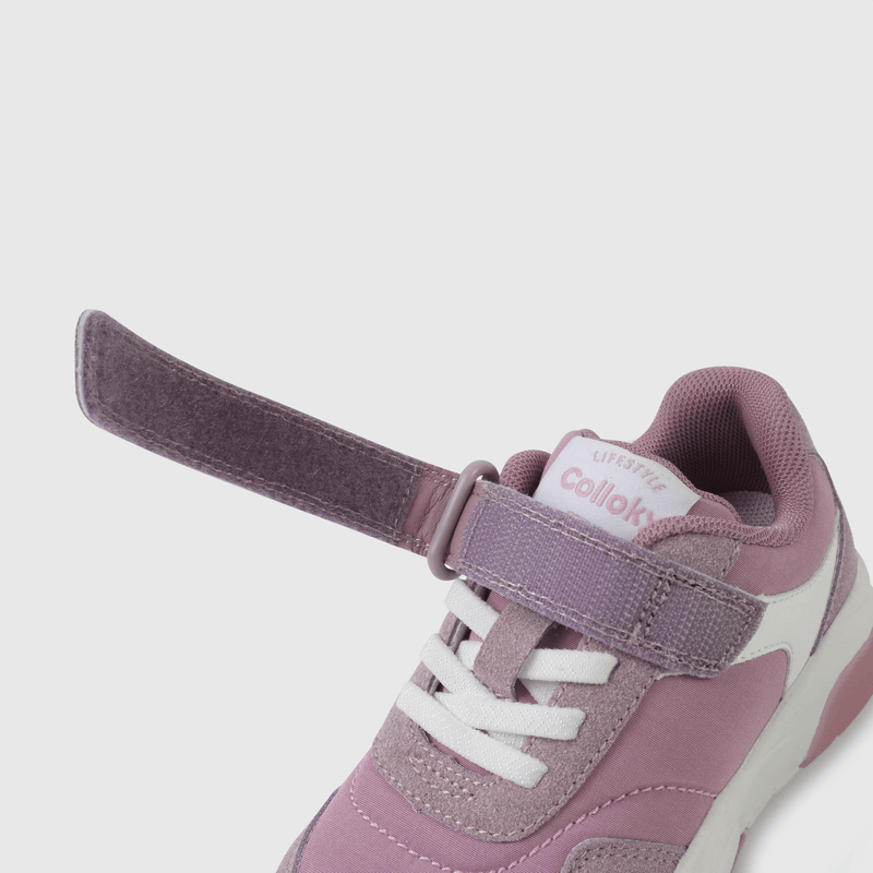 Zapatilla Morada con Luces de Niña