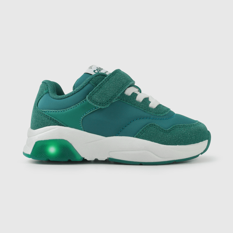 Zapatilla verde con luces para niños caminantes