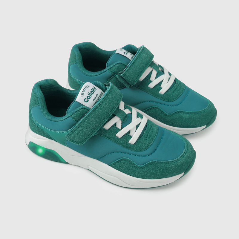 Zapatillas verdes con luces para niños activos y felices
