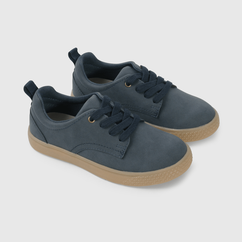 Zapatos cómodos y estilosos para niños en azul