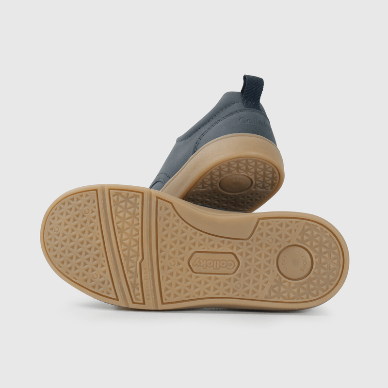 Zapatos cómodos y estilosos para niños en azul