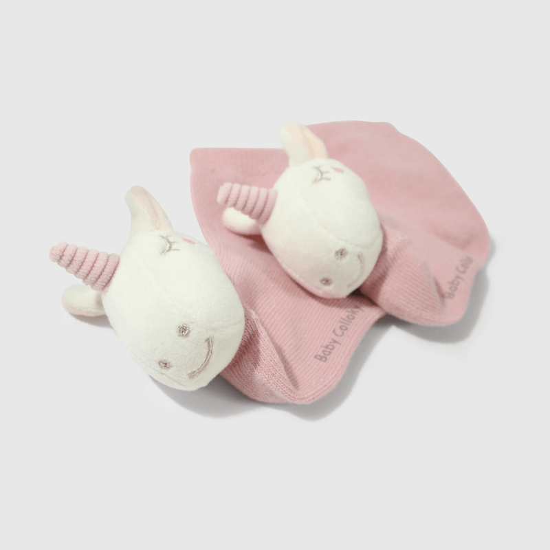 Calcetines rosados con unicornio para guaguas adorables