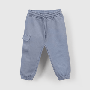 Buzo celeste suave para niños, ideal para jugar