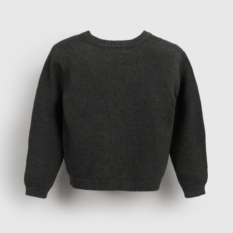 Sweater negro para niños, estilo y calidez