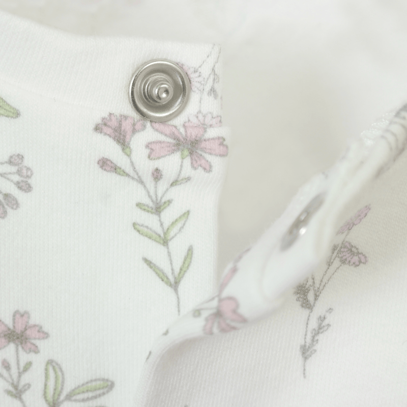 Osito blanco con flores para guagua, suave y tierno