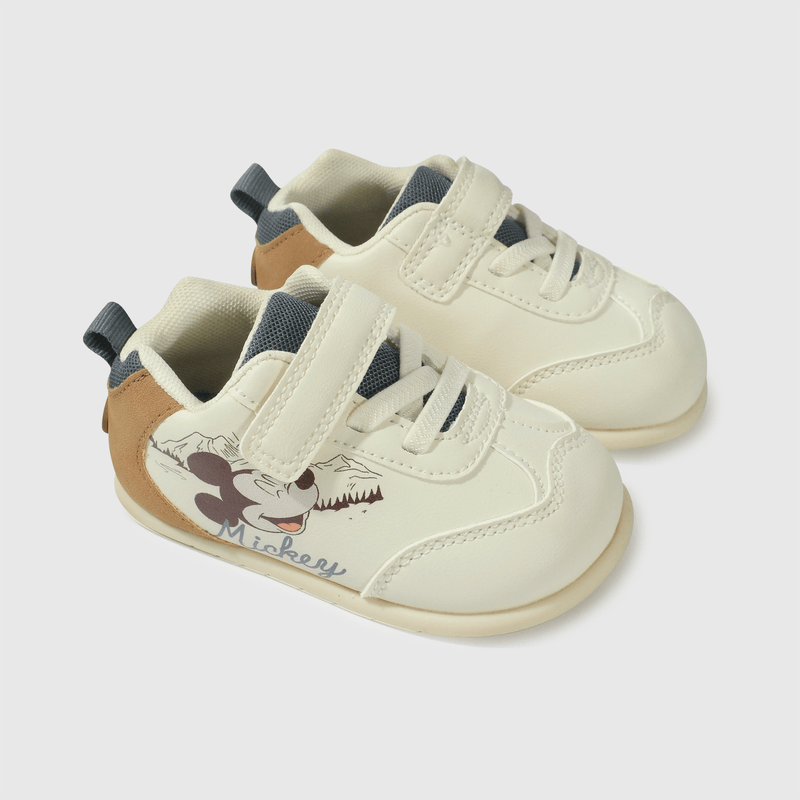 Zapatilla Mickey Mouse blanca para niños en primeros pasos