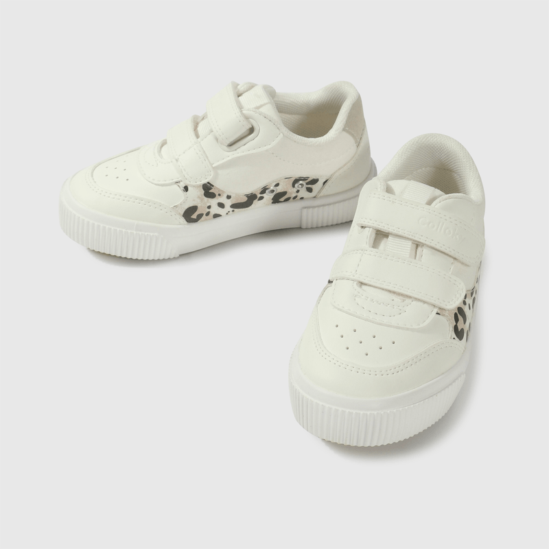 Zapatilla blanca para niña, comodidad y estilo
