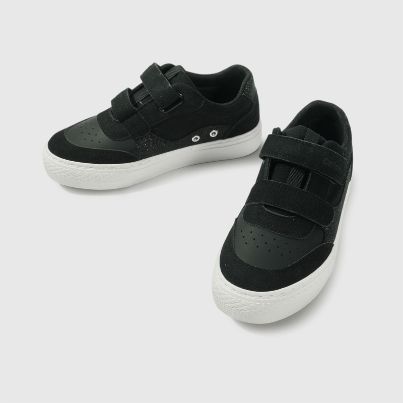 Zapatilla negra para niña, estilo y comodidad