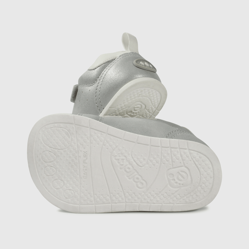 Zapatilla Plateada para Niña, comodidad y estilo