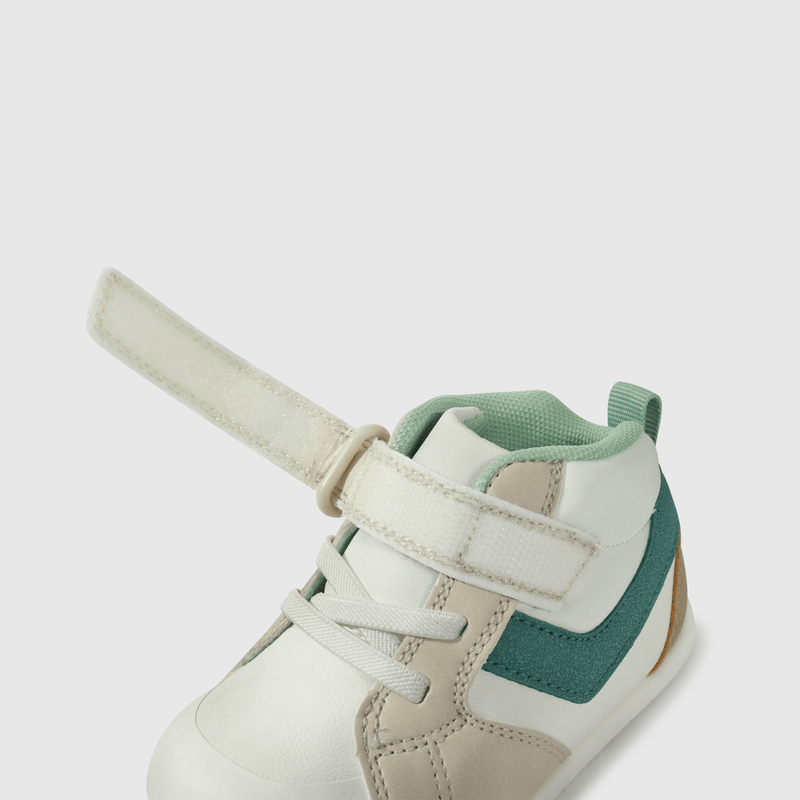 Zapatilla Lifestyle Beige de Niño