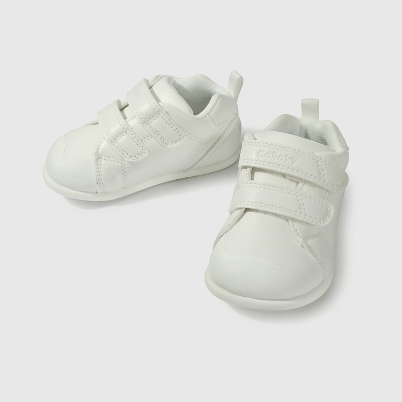 Zapatillas blancas para niños, comodidad y estilo