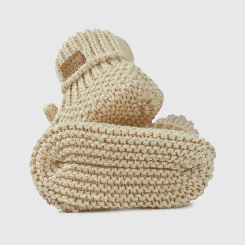 Zapatitos beige para guaguas, suaves y cómodos