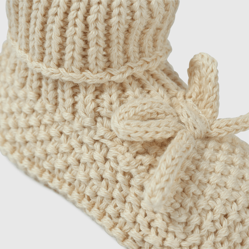 Zapatitos beige para guaguas, suaves y cómodos