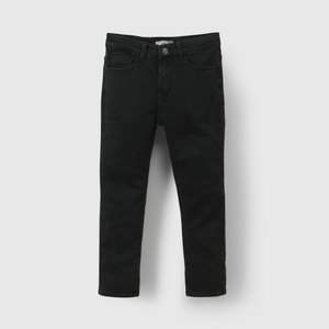 Jeans negros para niños, estilo y comodidad