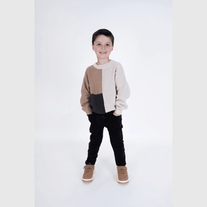 Jeans negros para niños, estilo y comodidad