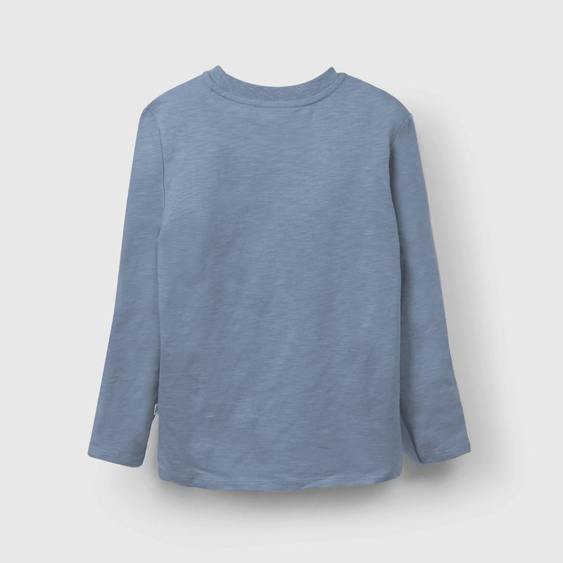 Polera azul para niños, estilo y comodidad en cada momento