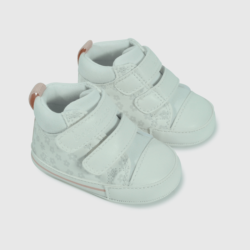Zapatilla Blanca para Niña, comodidad y estilo