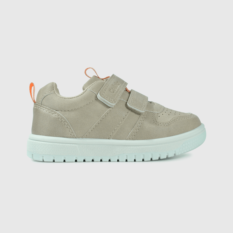 Zapatilla beige para niña, perfecta para caminantes