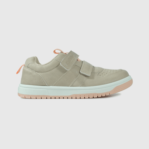 Zapatilla beige para niña, comodidad y estilo en cada paso