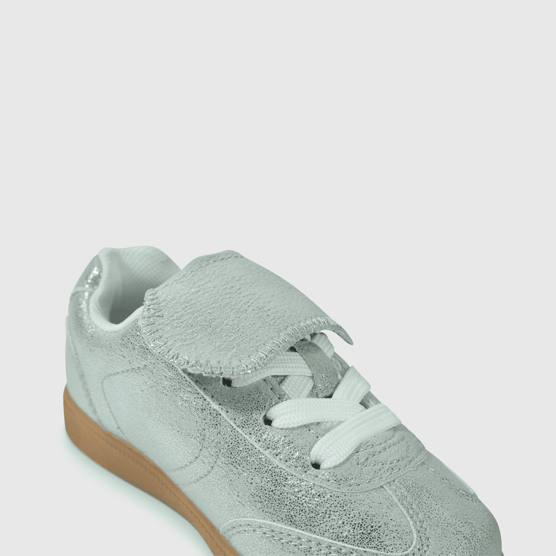 Zapatilla Plateada para Niña, comodidad y estilo