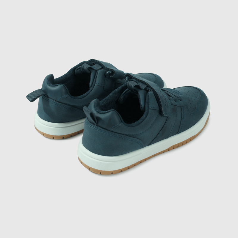 Zapatillas modernas y cómodas para niños en azul