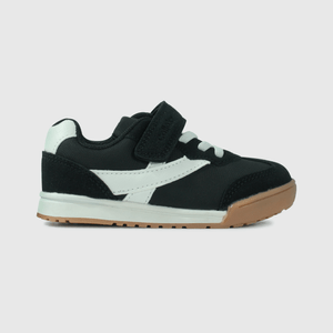 Zapatilla negra para niño, comodidad y estilo