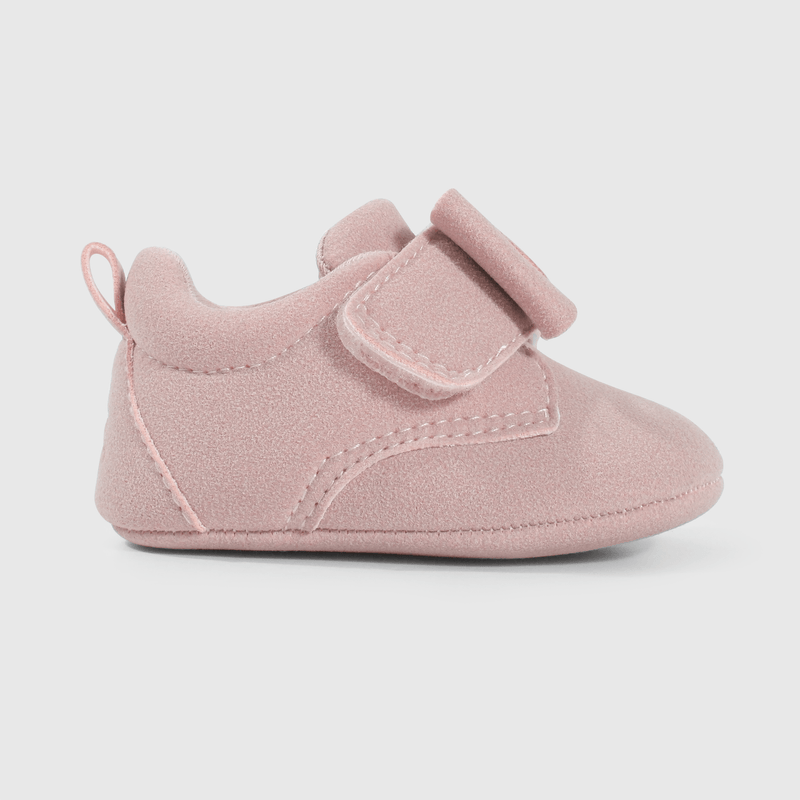 Zapato rosado para guagua, diseño tierno y cómodo
