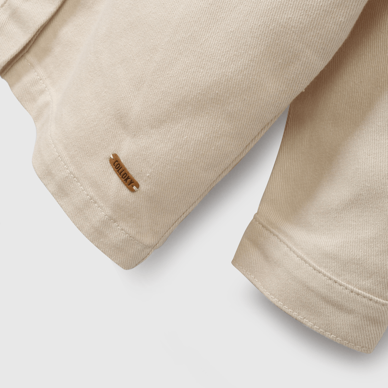 Sobrecamisa beige para niños, estilo y comodidad