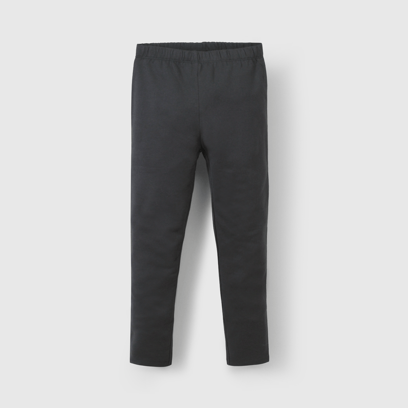 Leggings negros cómodos y versátiles para niños