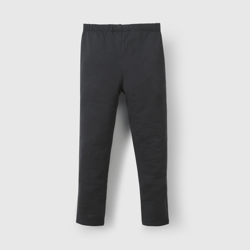 Leggings negros cómodos y versátiles para niños