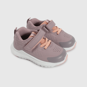 Zapatilla morada para niña, perfecta para primeros pasos