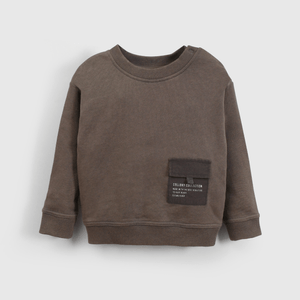 Polerón negro para niños, estilo y comodidad