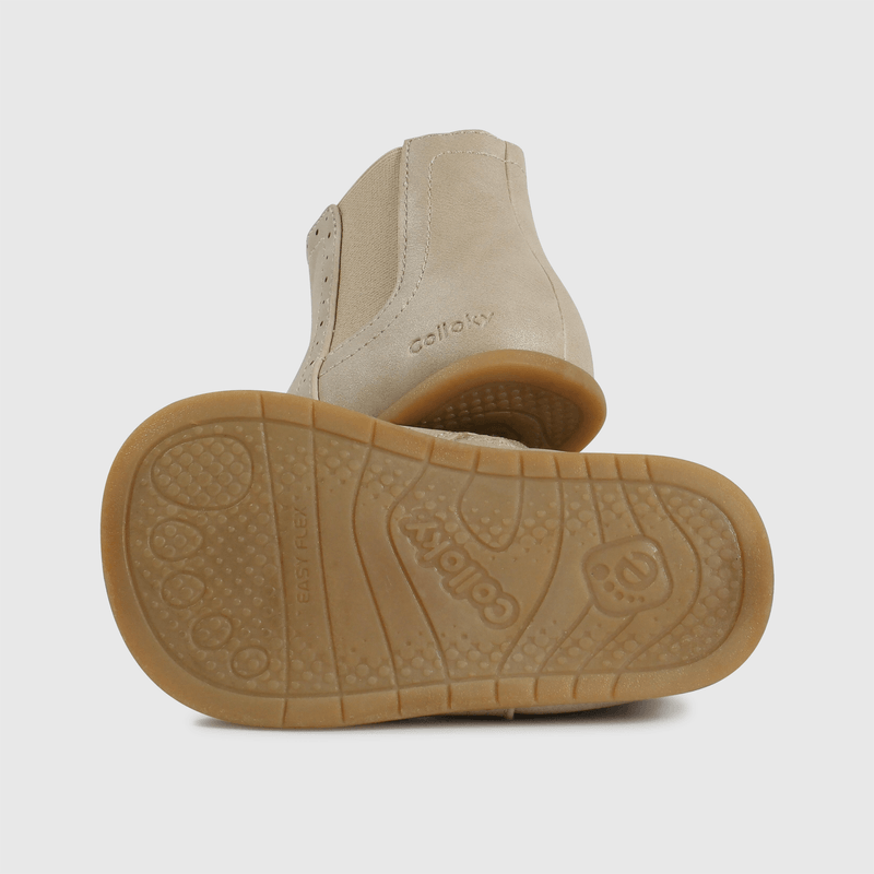 Botines beige para primeros pasos, comodidad y estilo