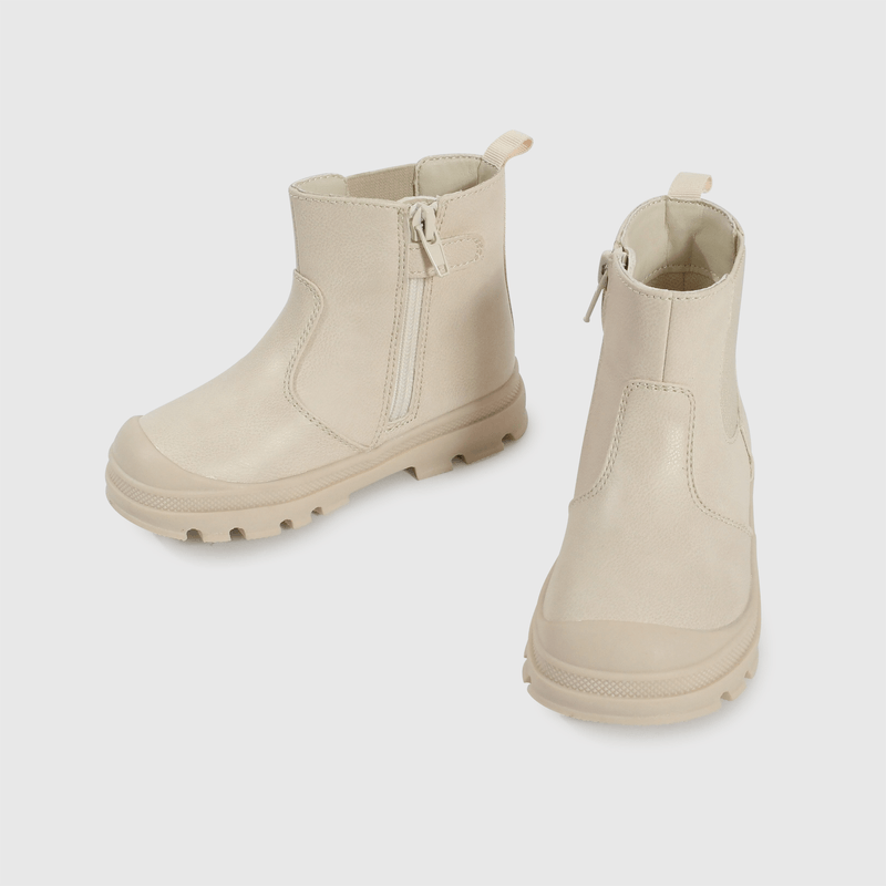 Botines beige para niños, comodidad y estilo