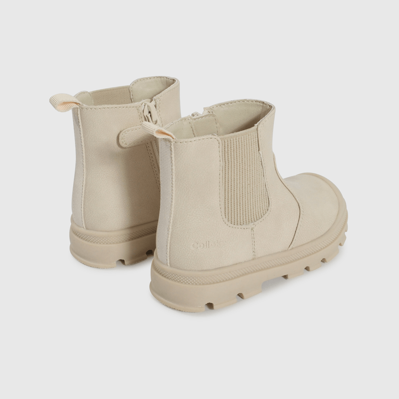 Botines beige para niños, comodidad y estilo