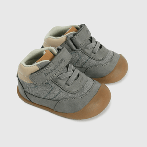 Botines grises para gateadores, estilo y confort