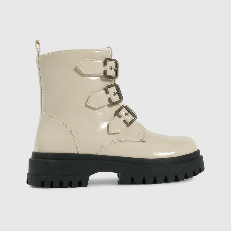 Botín beige para niños, estilo y comodidad en cada paso