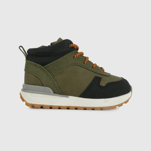 Zapatos verdes para niños, cómodos y seguros