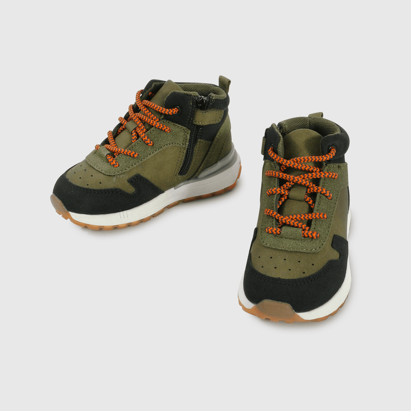 Zapatos verdes para niños, cómodos y seguros