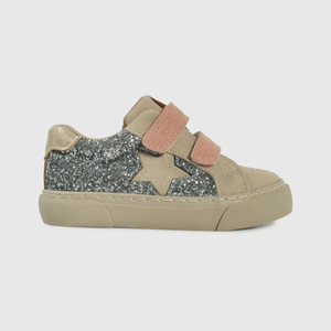 Zapatillas beige para niños, comodidad y estilo