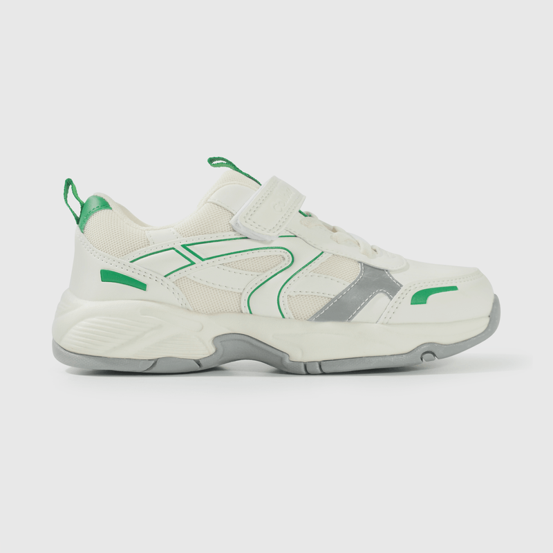 Zapatilla blanca para niños, estilo y comodidad