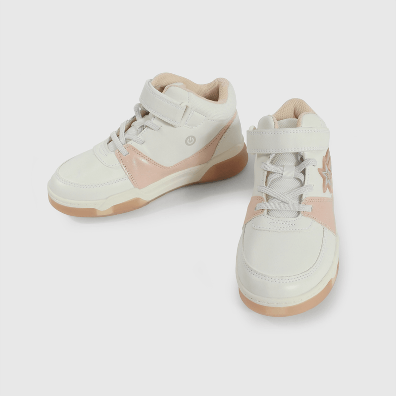 Zapatilla blanca con luces para niña, estilo y comodidad