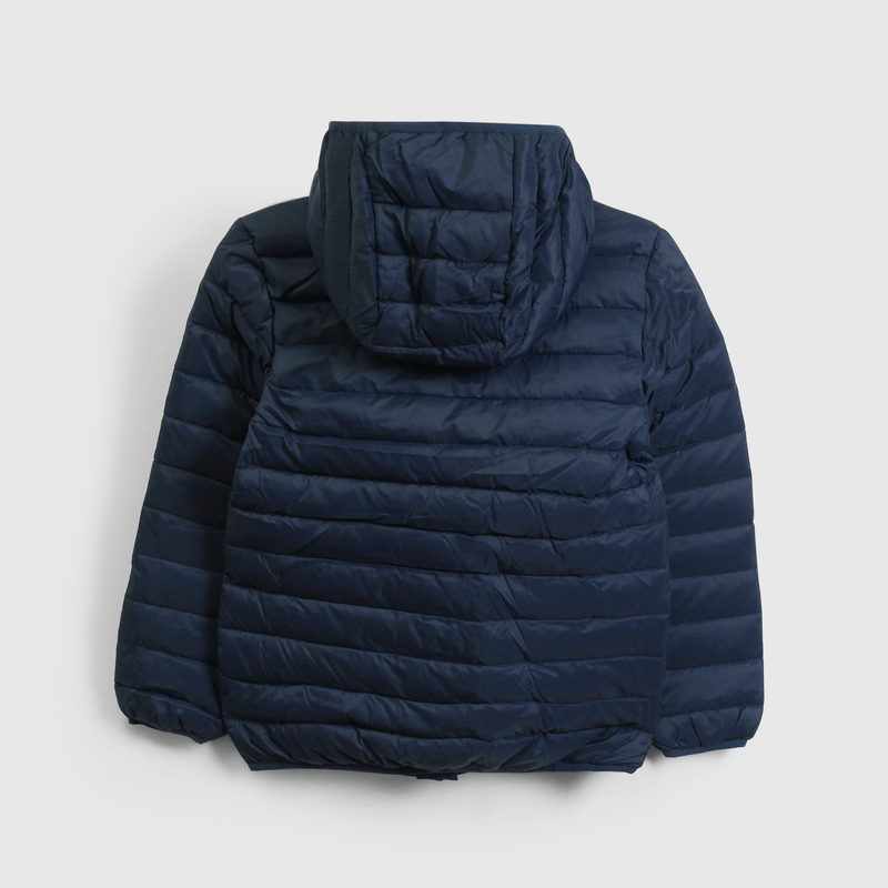 Abrigo azul para niños, estilo y calidez
