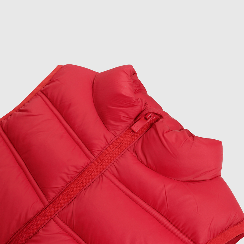 Chaleco rojo acolchado para niños, comodidad y estilo