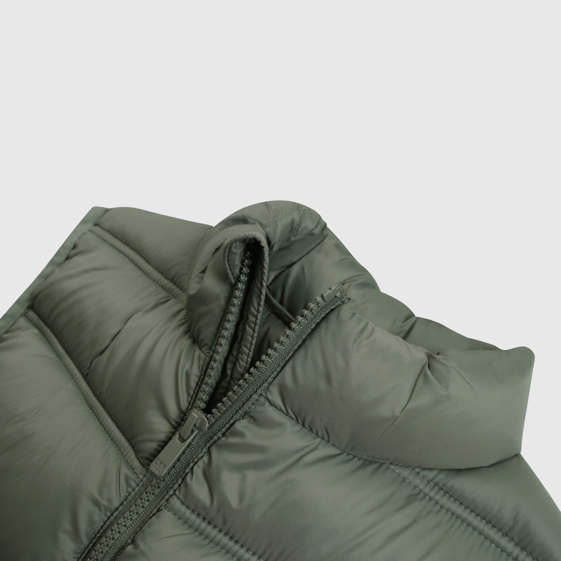 Chaleco acolchado verde para niños, estilo y comodidad