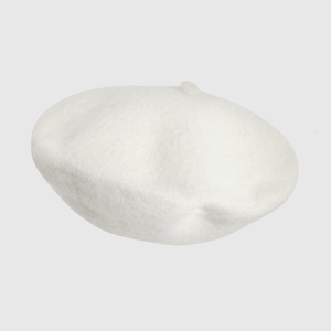 Boina blanca para niños, estilo y comodidad